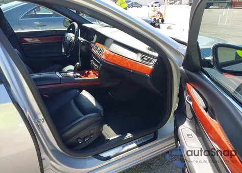 2011 BMW 750I z USA, uszkodzony, nr VIN WBAKA8C56BC446857